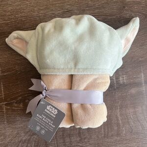 🎊NWT🎊 Pottery Barn Baby Yoda Baby Towel